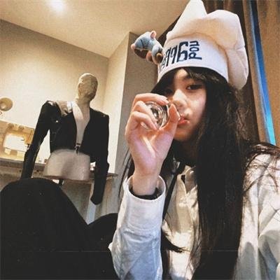春闺三凤